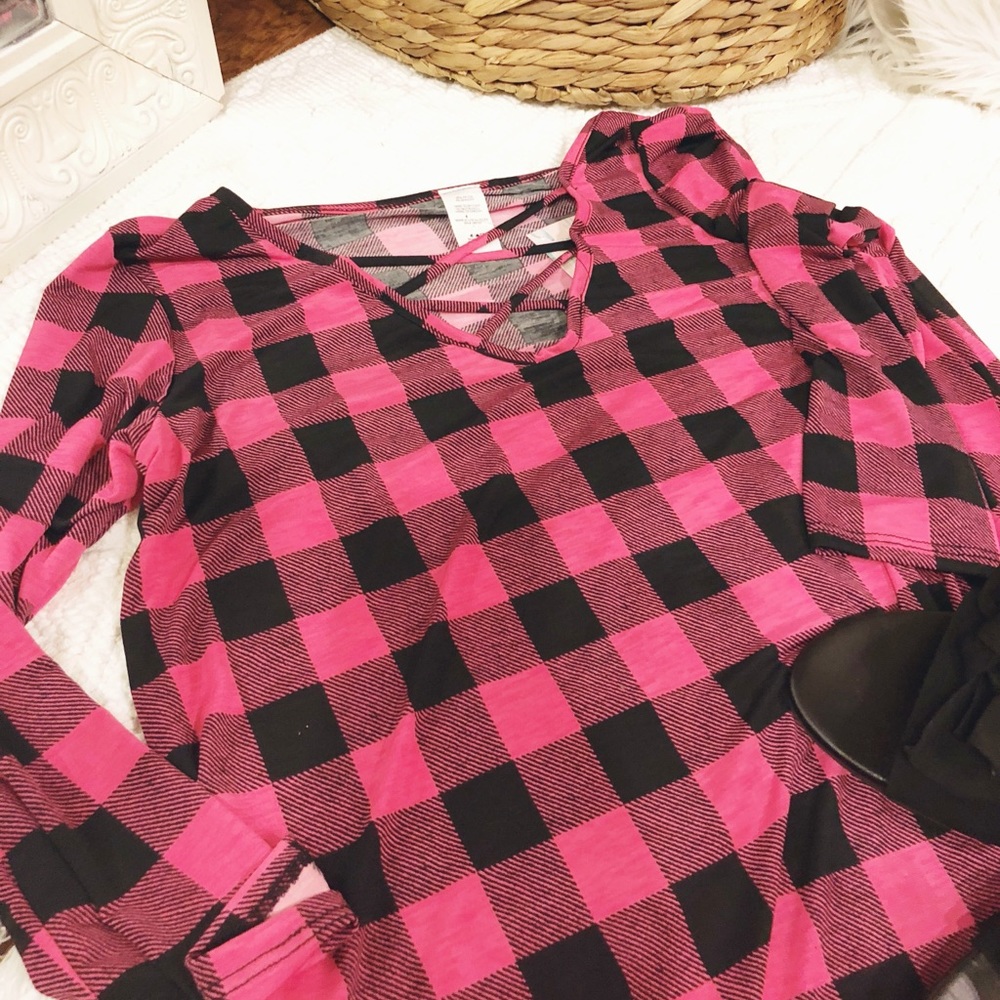 •Pink checkered top•
